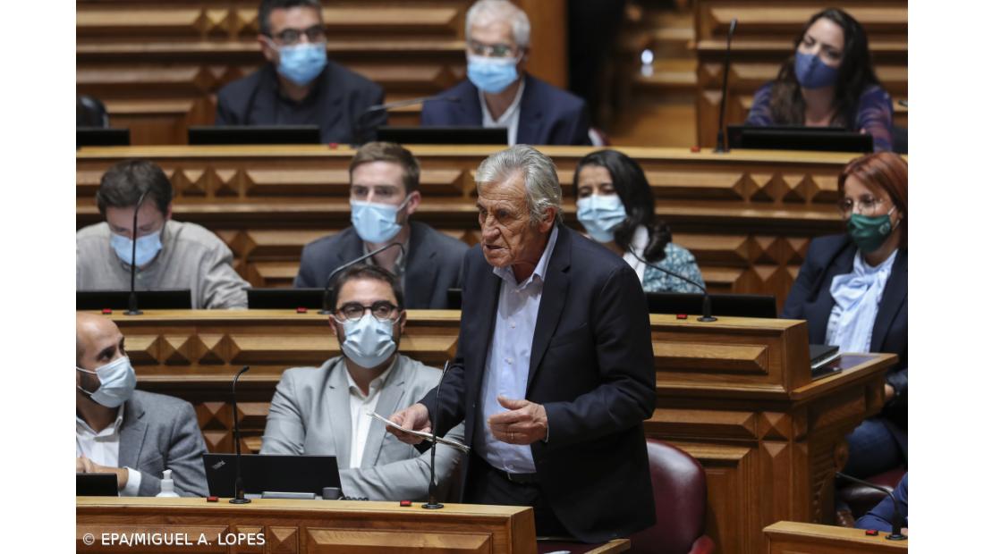 Jerónimo diz que PS quer maioria absoluta e direita sonha com bloco central 