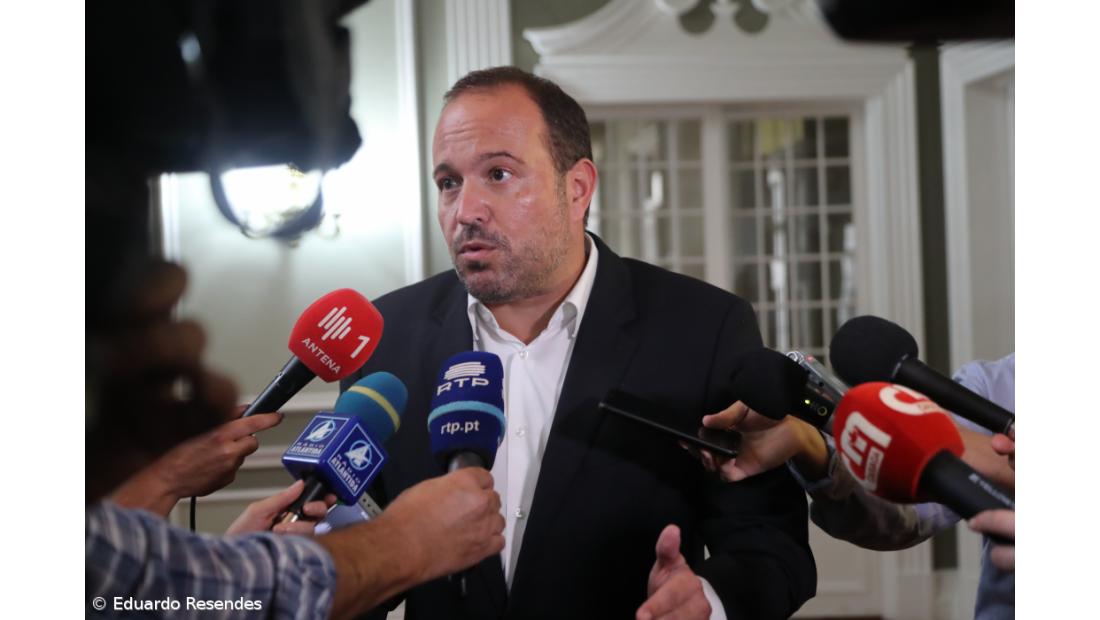 PS diz que prioridade são os rendimentos