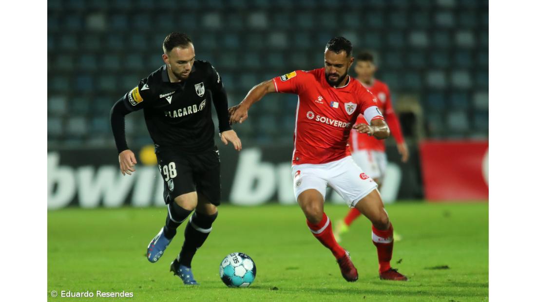 Primeira parte de luxo vale vitória ao Santa Clara diante do Vitória de Guimarães