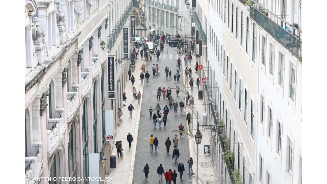 Quase 800 mil estrangeiros vivem em Portugal e 30% são brasileiros