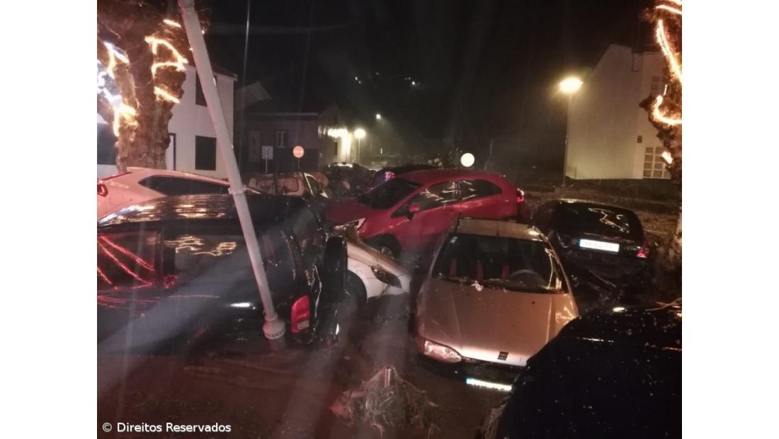 Protecção Civil registou na última madrugada 76 ocorrências em quatro ilhas  – Imagem 1