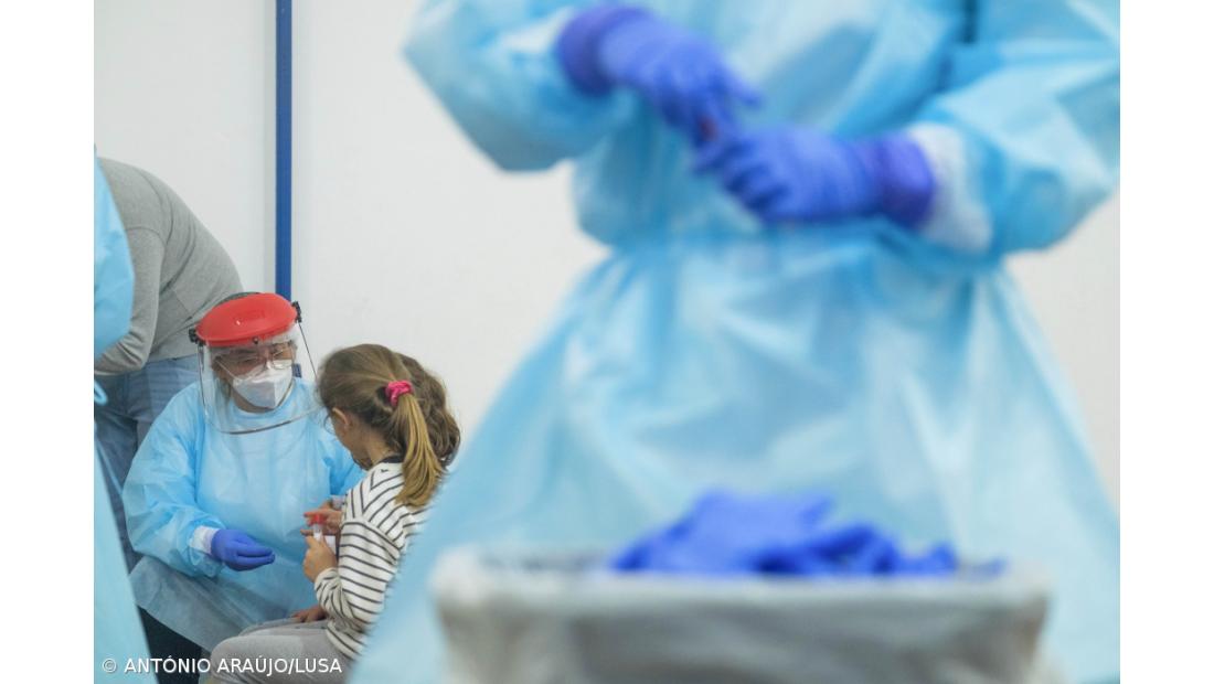 Açores com dois óbitos, 554 novos casos positivos e 496 recuperações nas últimas 24 horas