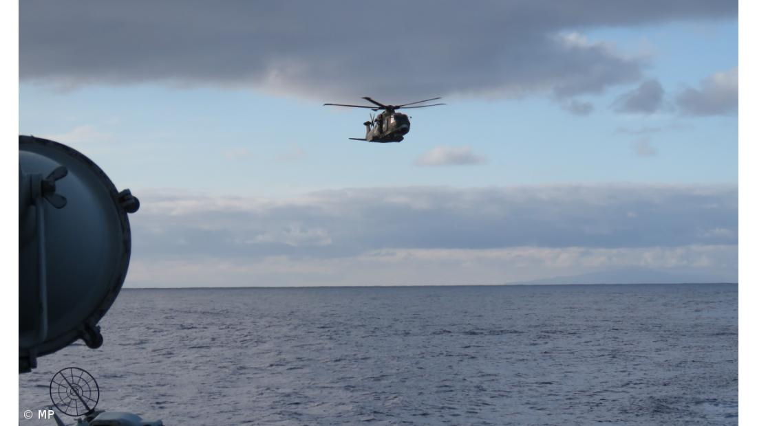 Marinha resgata homem com dificuldades respiratórias de navio ao largo dos Açores