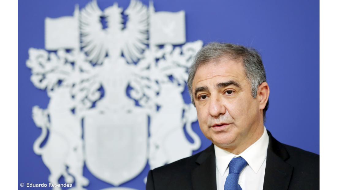 Bolieiro diz que população de São Jorge deve estar “vigilante” perante crise sísmica 