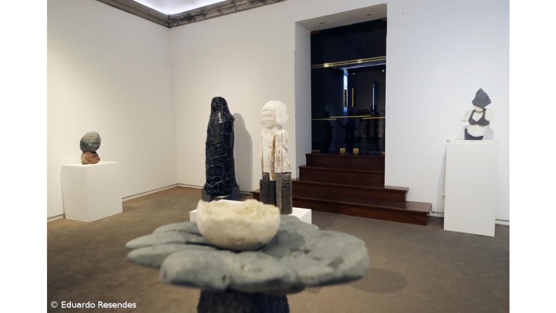 Nova exposição de Catarina Alves centrada no retrato – Imagem 2