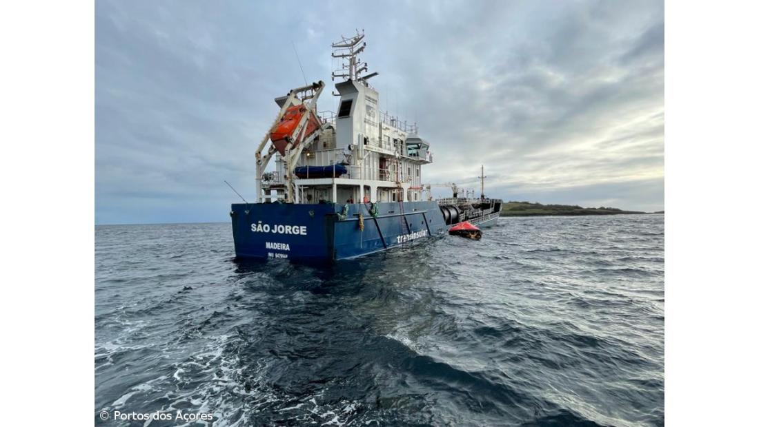 Navio-tanque “São Jorge” retoma abastecimento de combustíveis nos Açores