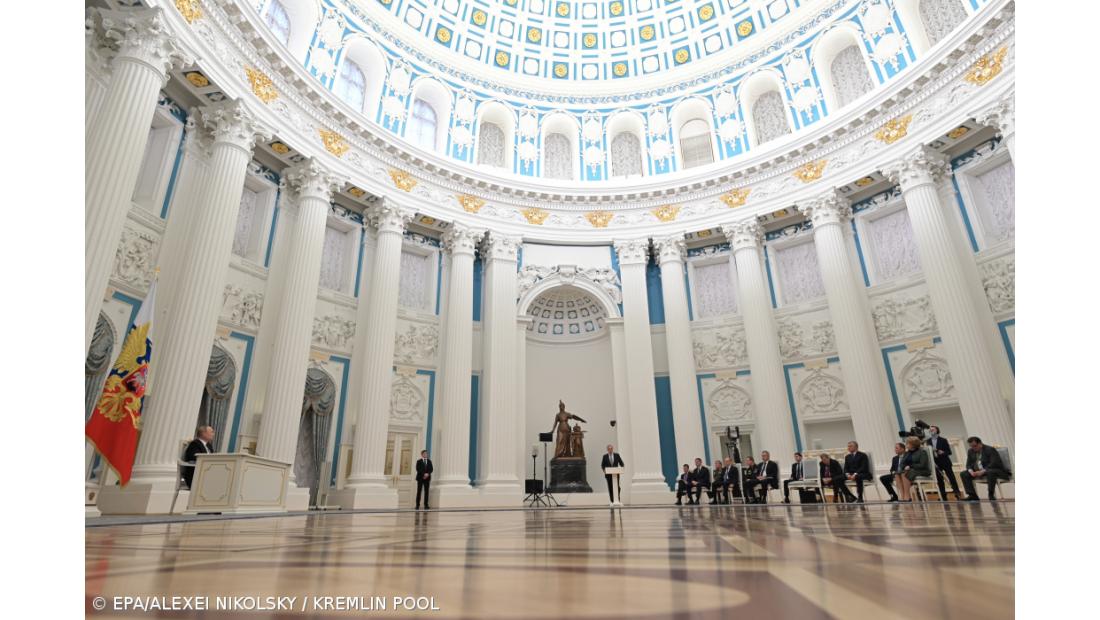 Rússia diz que por agora não pretende deslocar tropas para Donetsk e Lugansk