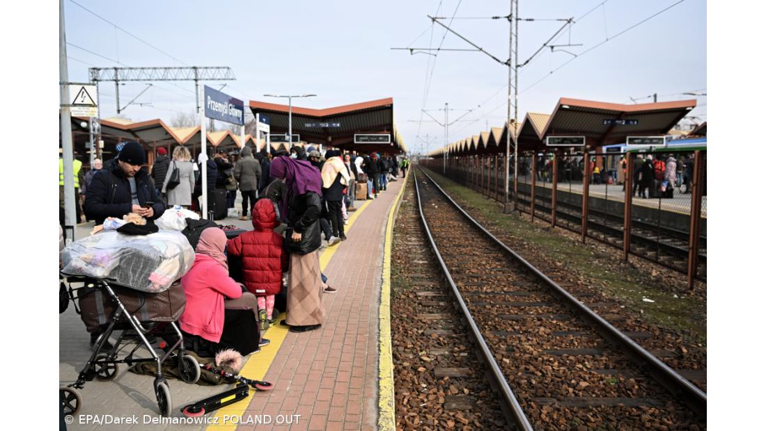 Corredores de Mariupol e em Lugansk reabrem para retirar cidadãos