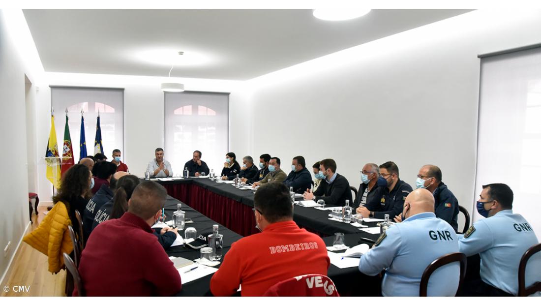 Reforçados meios aéreos e marítimos para a ilha de São Jorge devido à crise sísmica – Imagem 2