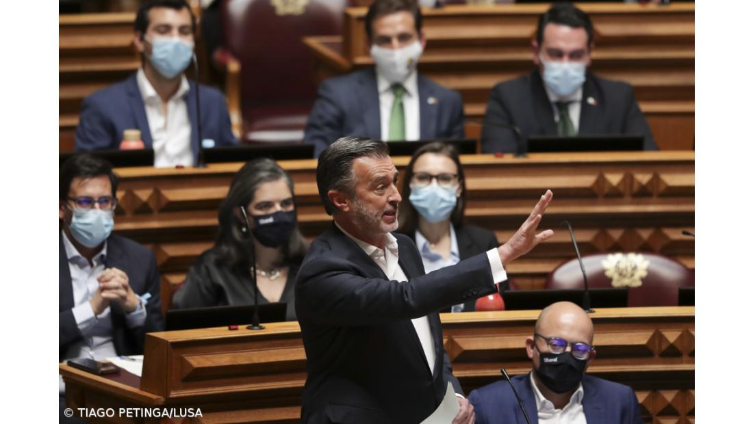 IL diz que é orçamento “é mau” e só tem estabilidade na estagnação e sobrecarga fiscal 