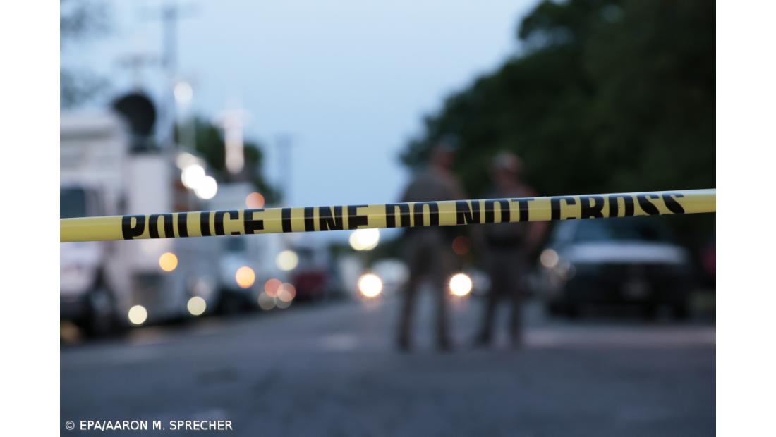 Tiroteio em desfile do Dia da Independência dos EUA em Chicago