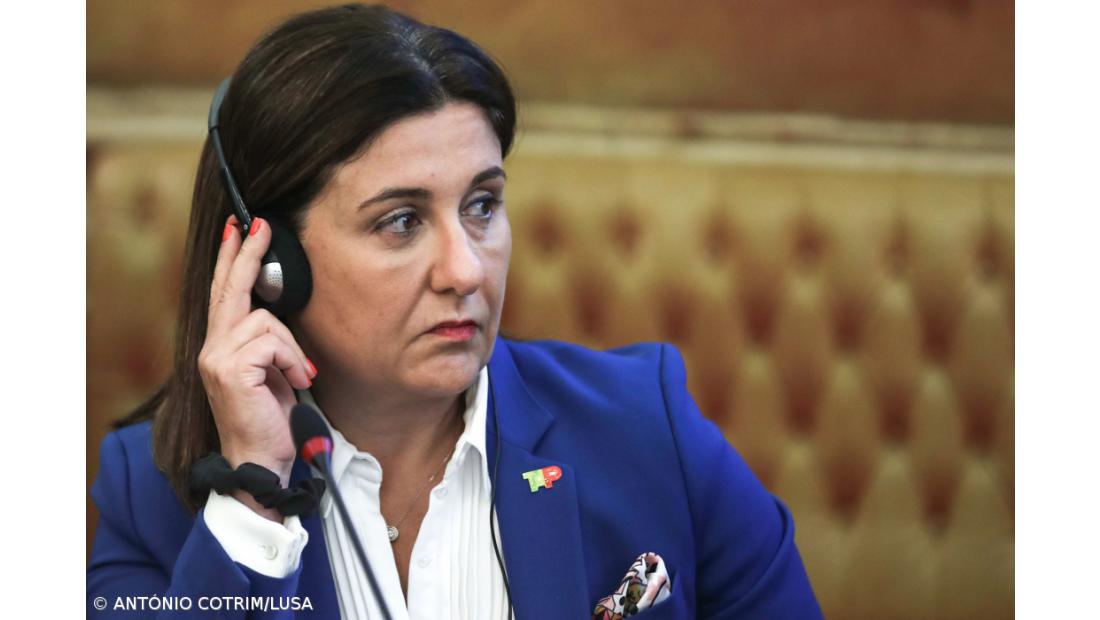 Companhia vai procurar manter a atual frota automóvel até mais um ano