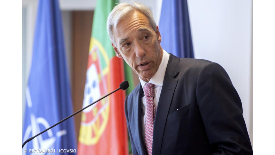 MNE disponível para diálogo com sindicato que marcou greve nos postos consulares