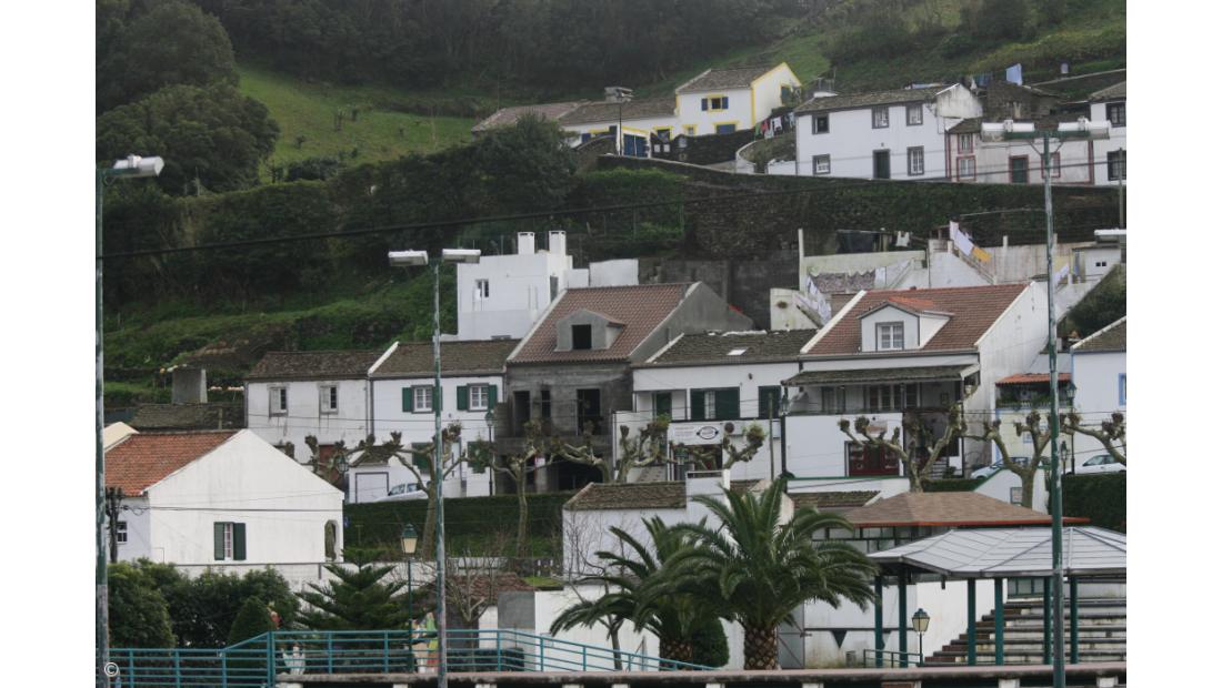Padre Felix Tavares celebra bodas sacerdotais
