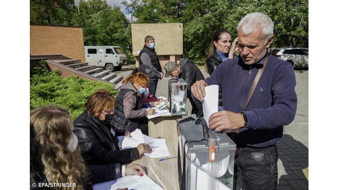 Referendos de adesão à Rússia de territórios ucranianos ocupados terminam esta terça-feira