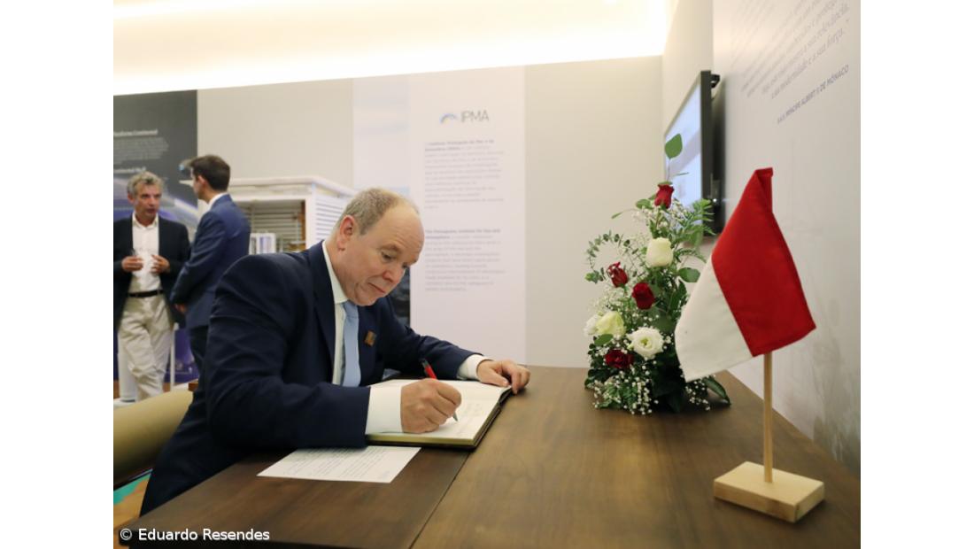 Alberto II atento à ação da Região na preservação do oceano – Imagem 50