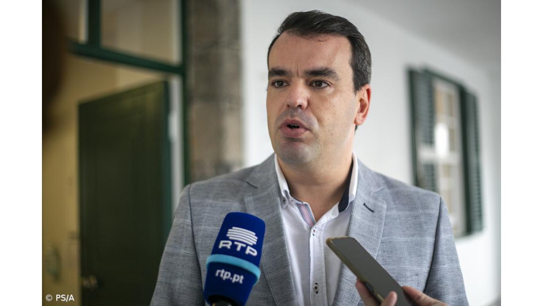PS/Açores defende alargamento da gratuitidade para creches e amas