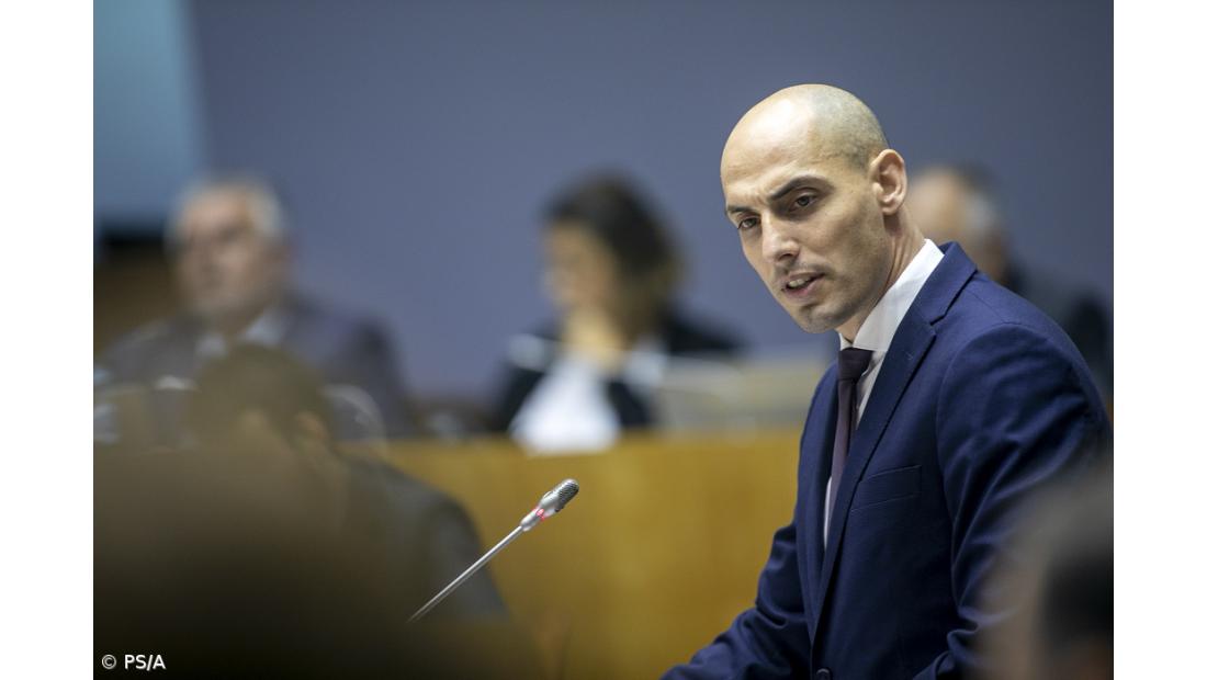 PS/Açores diz que assistência da República prova “falência” do Governo Regional