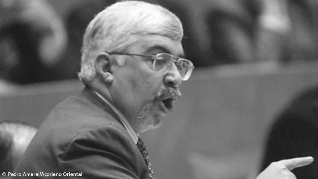 Presidente do parlamento açoriano destaca antigo líder CDS como "referência da autonomia"