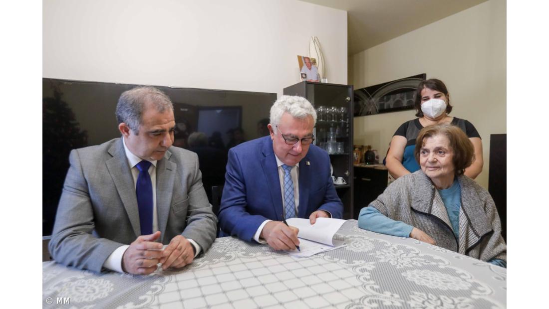 Maria da Conceição satisfeita por estrear programa de apoio a idosos em casa nos Açores