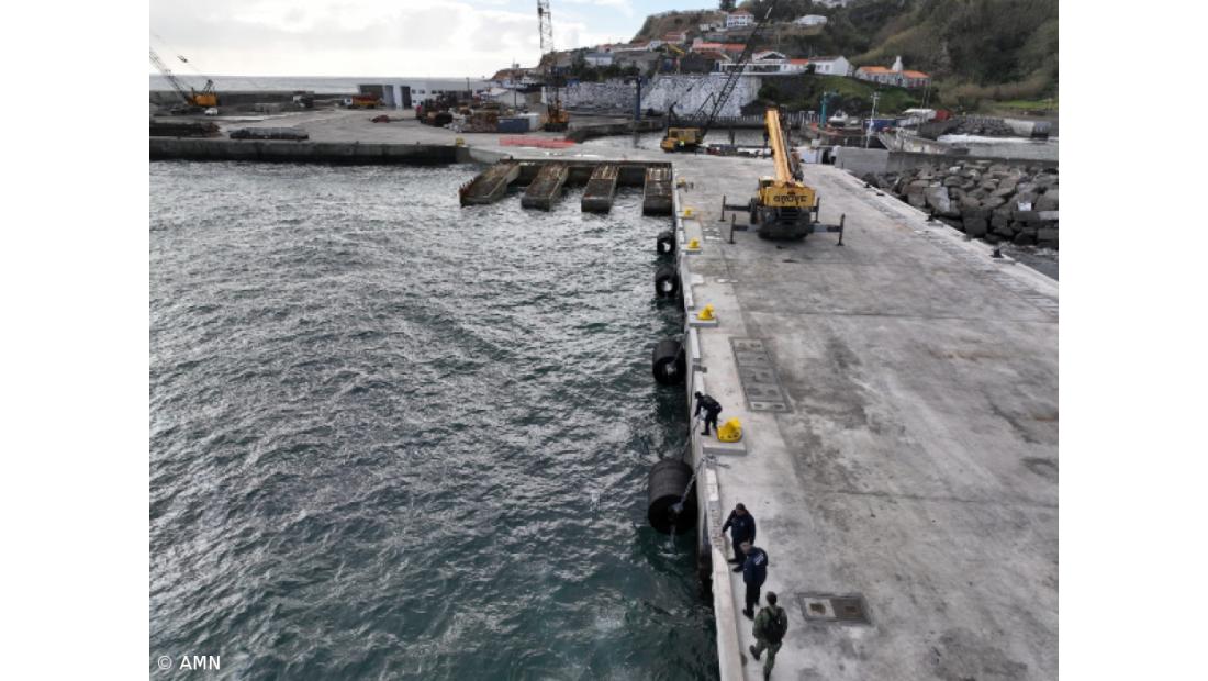 Mergulhadores da Polícia Marítima realizam intervenções no porto das Lajes das Flores – Imagem 2