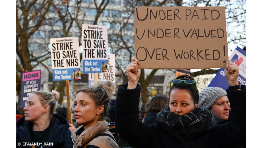 Greve inédita mobiliza até 100 mil enfermeiros no Reino Unido