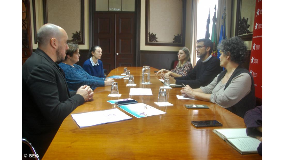 BE/Açores quer cuidadores do programa Novos Idosos com contrato de trabalho