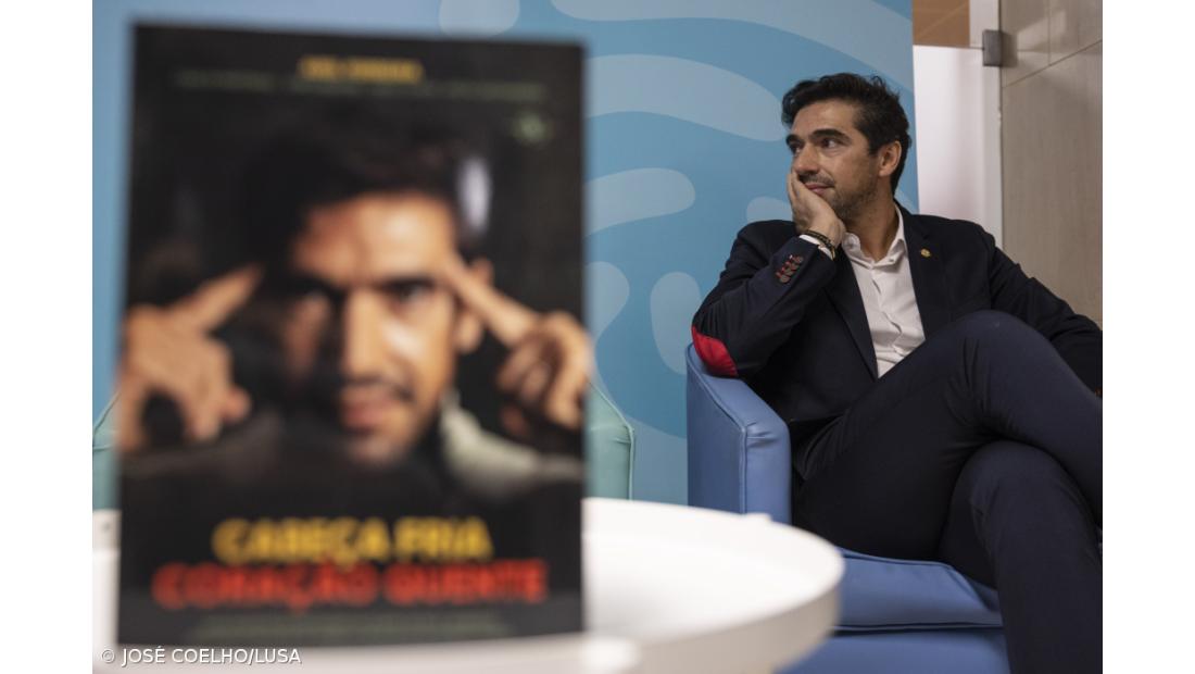 Abel Ferreira descarta necessidade de culminar ciclo no comando do Palmeiras