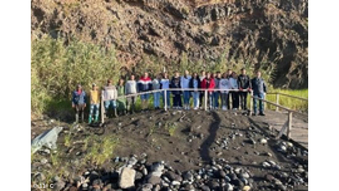 Ação de limpeza da Praia do Morro - 11º B e C – Imagem 2