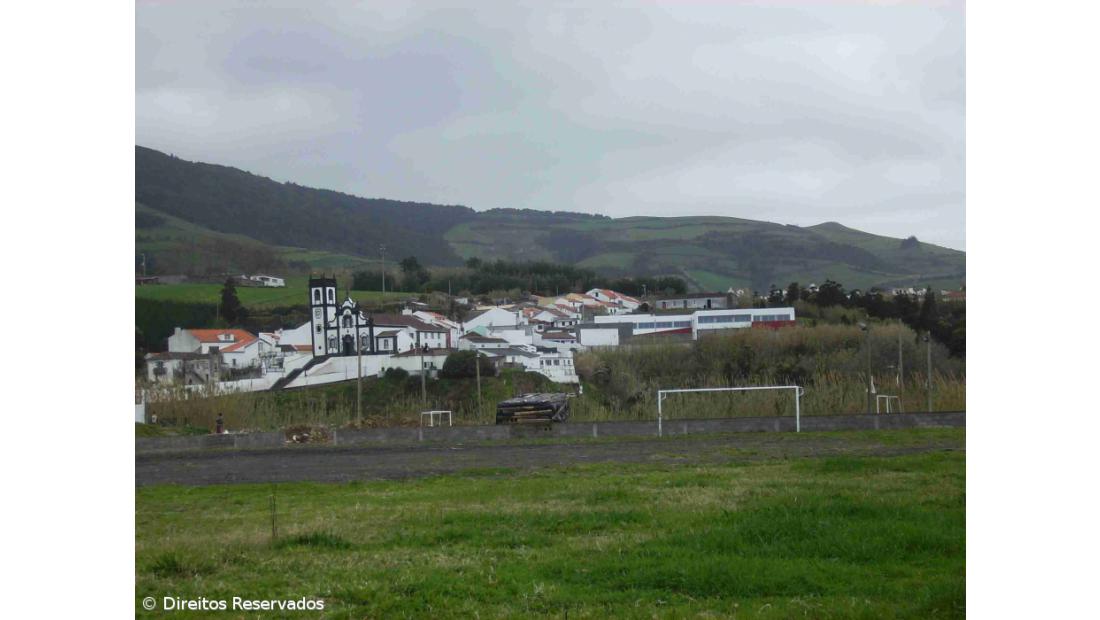 Derrocada na SCUT do norte provoca susto a automobilista