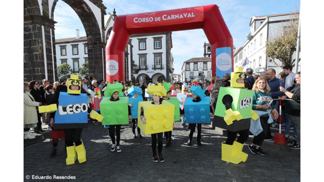 Galeria fotográfica do Corso de Carnaval em Ponta Delgada – Imagem 11
