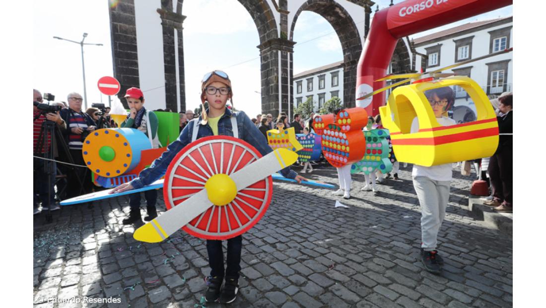 Galeria fotográfica do Corso de Carnaval em Ponta Delgada – Imagem 15