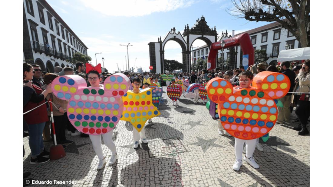 Galeria fotográfica do Corso de Carnaval em Ponta Delgada – Imagem 16