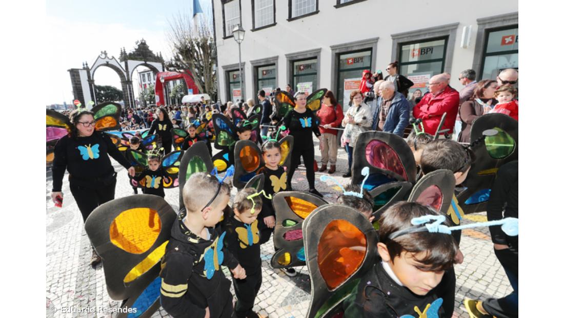 Galeria fotográfica do Corso de Carnaval em Ponta Delgada – Imagem 19
