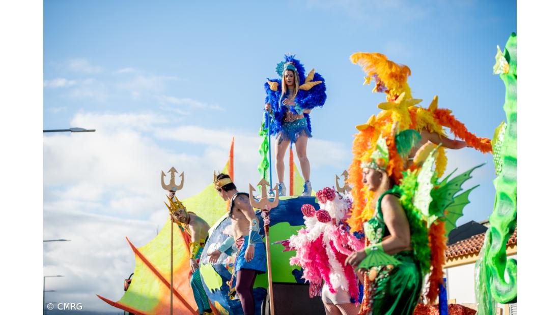 Corso carnavalesco no Pico da Pedra (Galeria Fotográfica) – Imagem 12