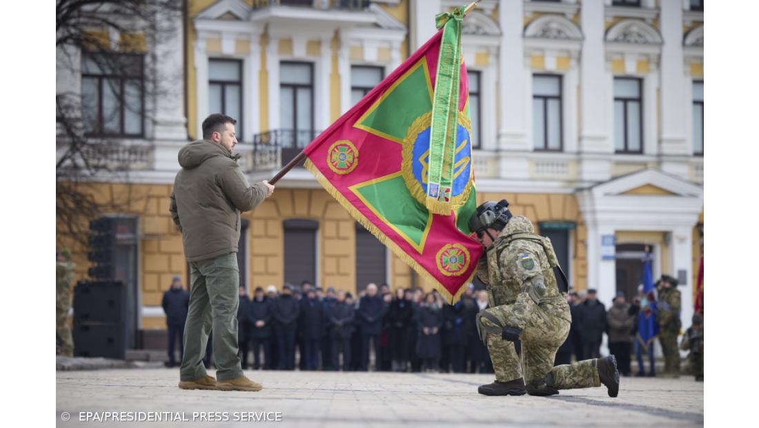 Zelensky enaltece cidades atacadas como "capitais da invencibilidade"