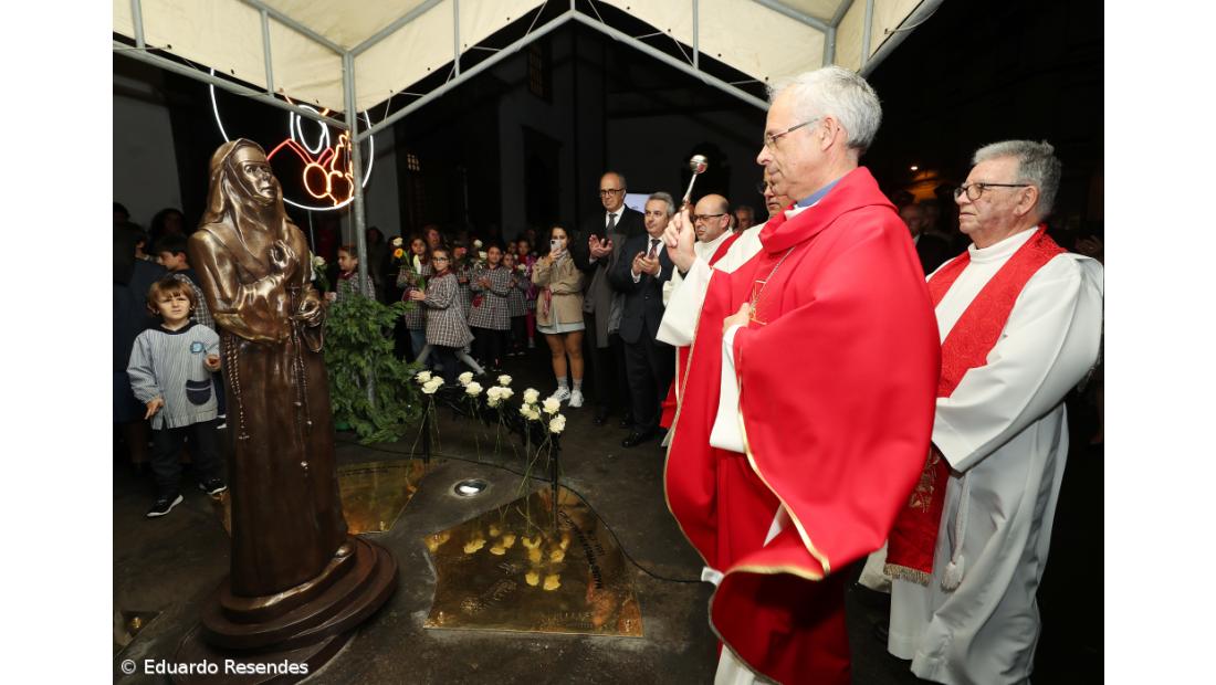 Nova estátua de Madre Teresa assinala 365 anos do nascimento – Imagem 5