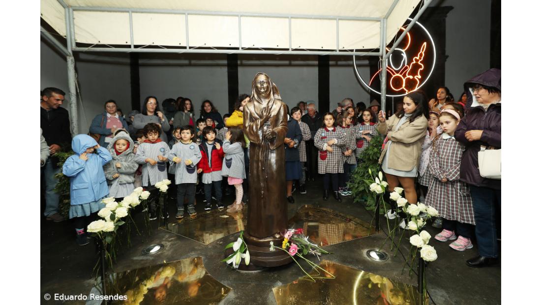 Nova estátua de Madre Teresa assinala 365 anos do nascimento – Imagem 7
