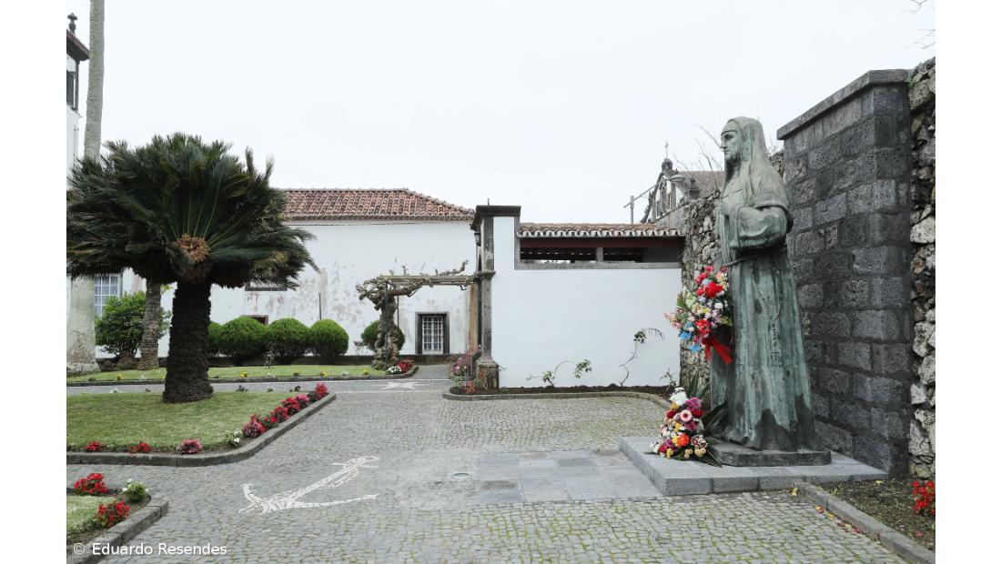 Nova estátua de Madre Teresa assinala 365 anos do nascimento – Imagem 4
