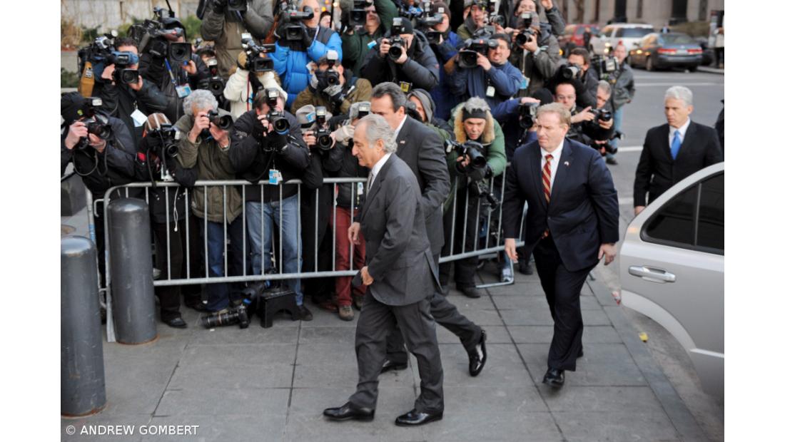 Madoff hospitalizado na prisão em que cumpre pena