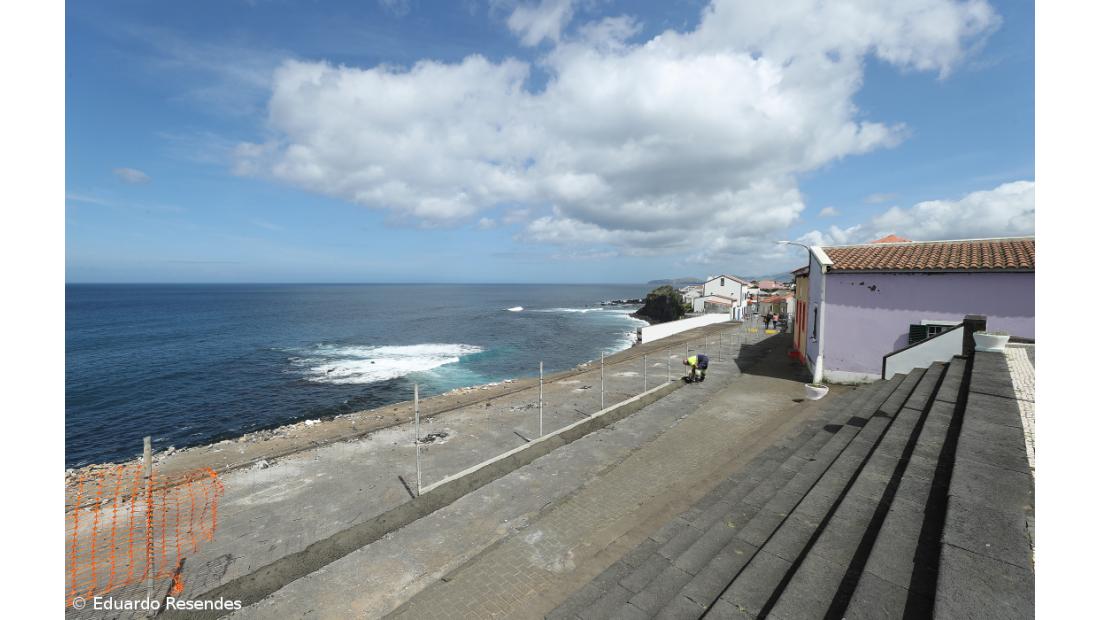 Açores aceleram obra de proteção de falésia instável nas Calhetas – Imagem 5