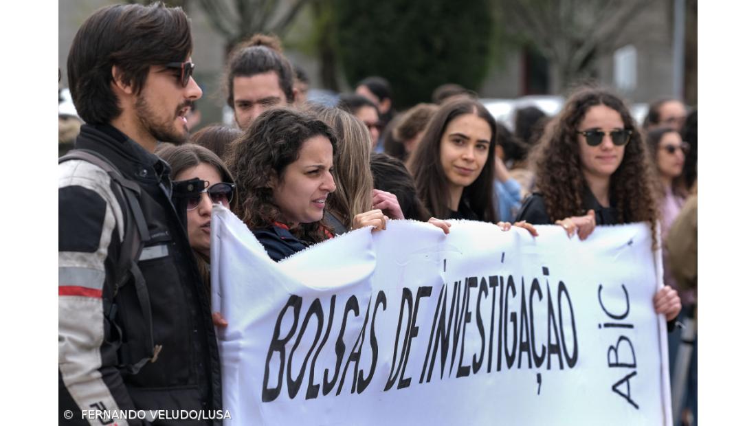Investigadores com bolsa ou vínculo precário exigem condições dignas – Imagem 2