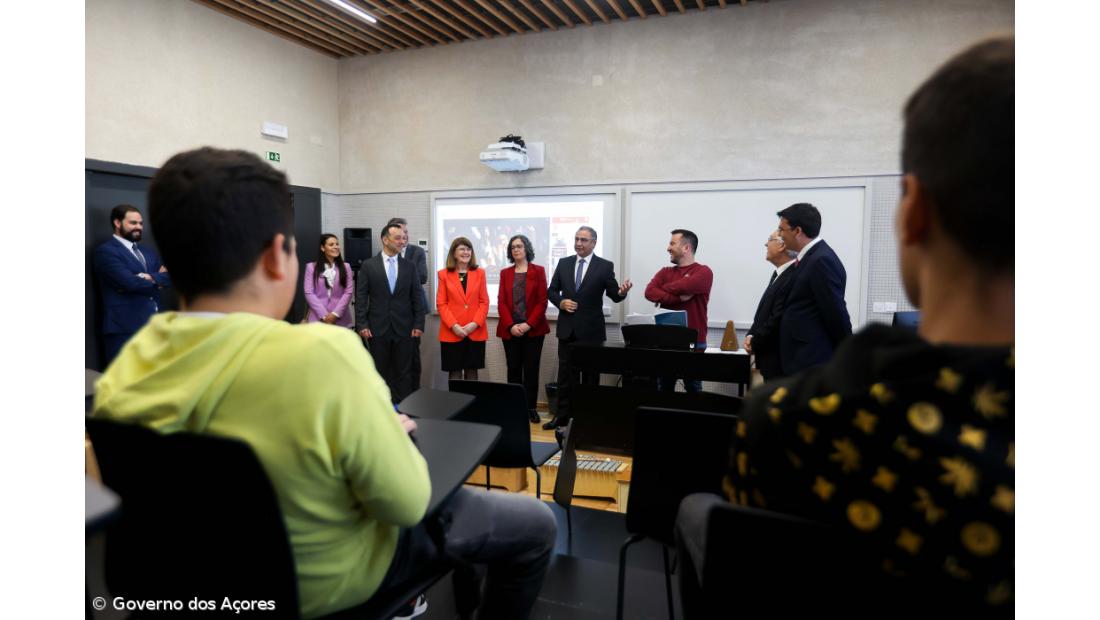 Governo açoriano defende “investimento justo” de 20ME na nova escola de Rabo de Peixe – Imagem 3