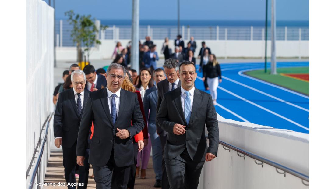 Governo açoriano defende “investimento justo” de 20ME na nova escola de Rabo de Peixe – Imagem 8