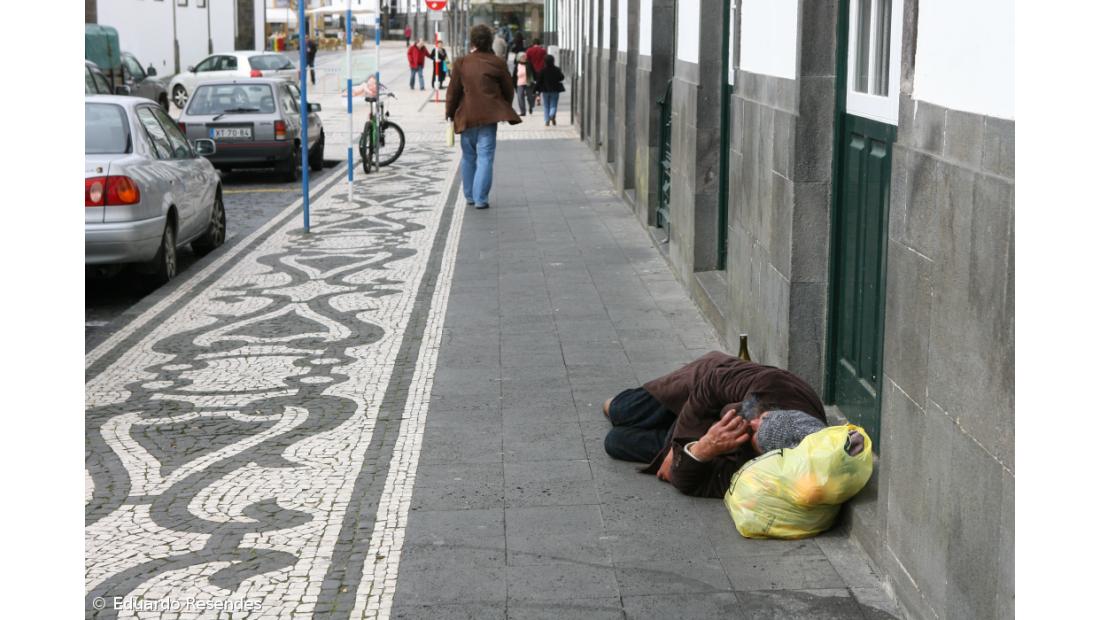  PS preocupado com aumento da pobreza e da mendicidade