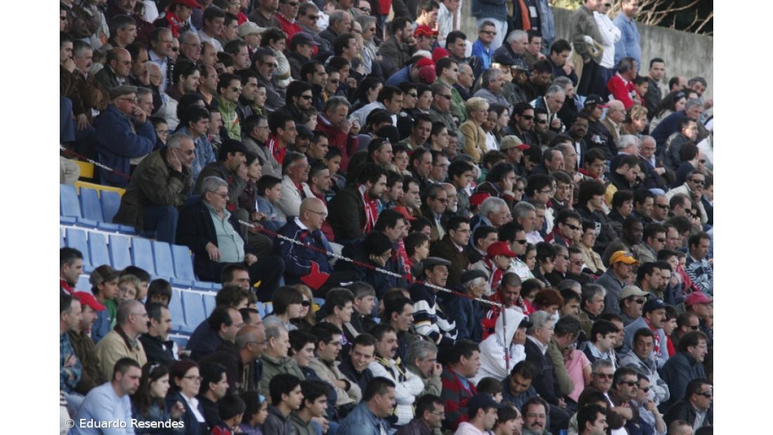 Liga de futebol perdeu 40.000 espectadores no primeiro trimestre de 2011