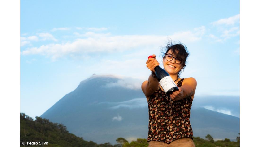 Enóloga do Pico produz vinhos com uvas da sua aldeia – Imagem 1