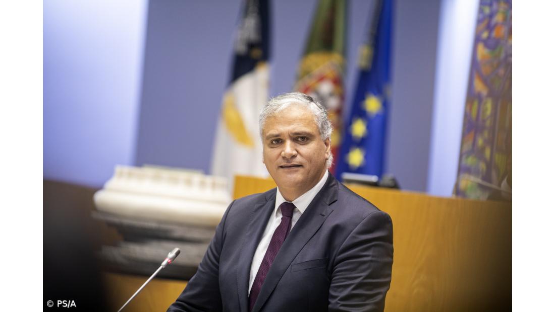 Vasco Cordeiro apoia Pedro Nuno Santos nas eleições internas do PS