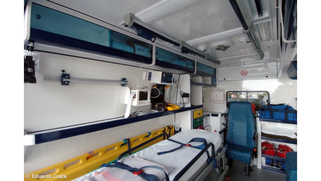 Incêndio em habitação fere gravemente um homem septuagenário