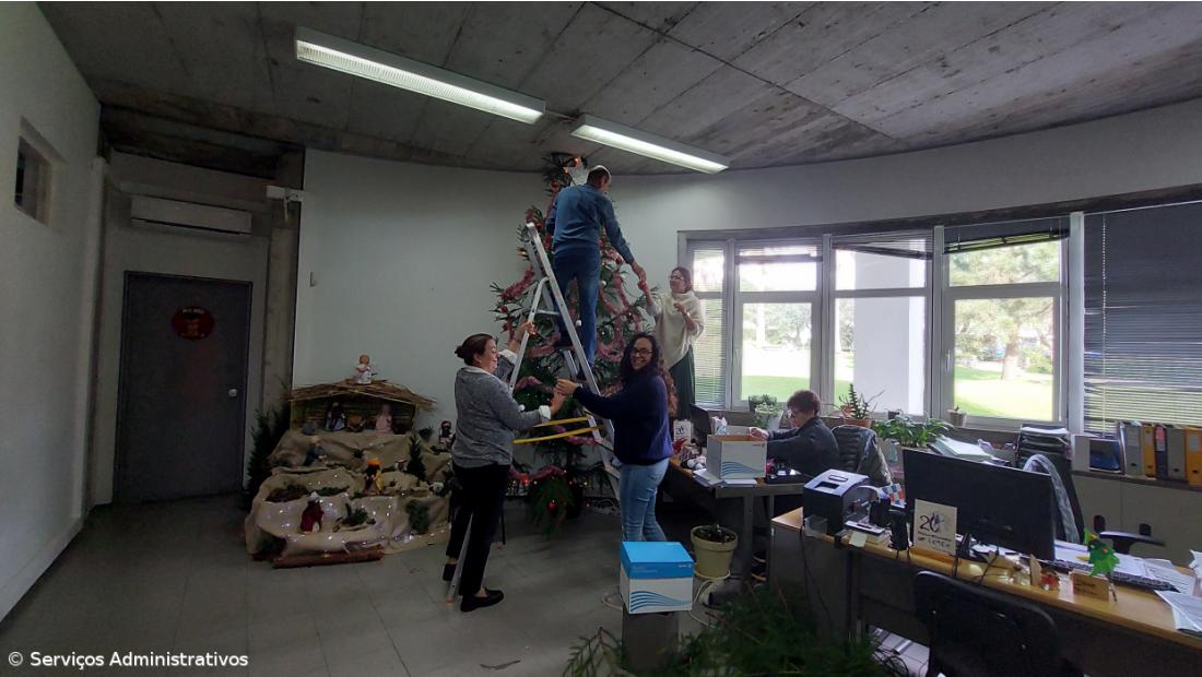 A Comunidade Educativa prepara e vive o Natal na ESLagoa – Imagem 59